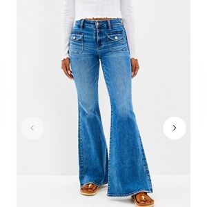 AMERICAN EAGLE high rise festival flare jeans size 12